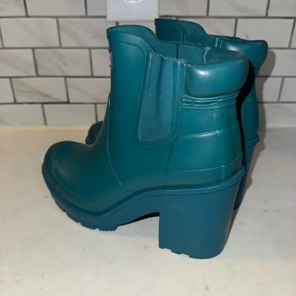 RARE Hunter Block Heel Chelsea Rain Boots - Picture 2 of 7